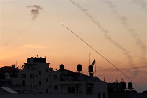 Israel declara estado de alerta de guerra tras ataque con cohetes desde Gaza