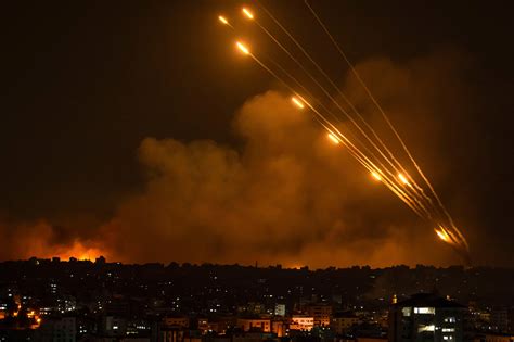 Israel intensifies Gaza strikes and battles to repel Hamas, with over 1,100 dead in fighting so far