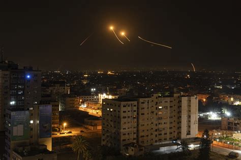 Israeli airstrikes on Gaza continue even as hopes for a cease-fire grow
