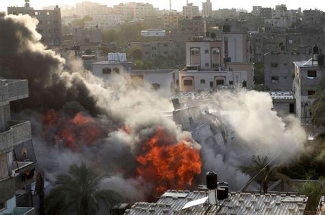 Israeli cease-fire with militants in Gaza appears to hold, despite new rocket launch