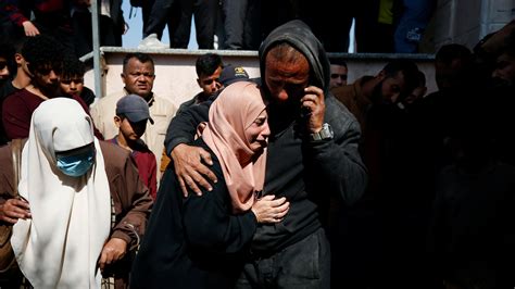 Israeli strikes kill five Palestinians despite truce