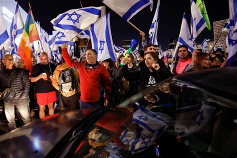 Israelis step up protests after Netanyahu rejects compromise