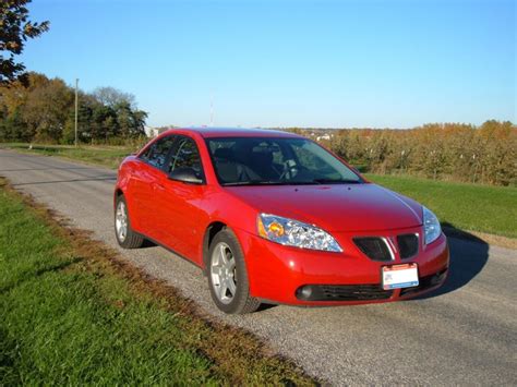The heater may stop working in Pontiac G6 due to low coolant level or air in the cooling system, clogged heater core, bad thermostat, faulty blend door actuator, bad water pump, dirty cabin air filter, bad blower motor, or HVAC control unit malfunction. 1. Low coolant or air in the cooling system. Low coolant level or air in the cooling system .... 