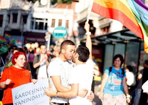 Istanbul gay facebook idil