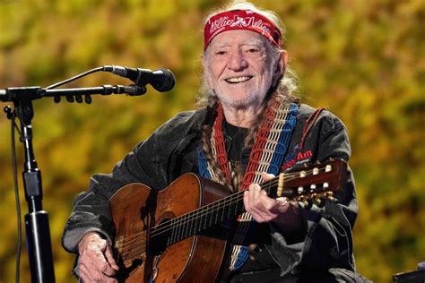 It's Willie Nelson's 90th birthday! How you can celebrate