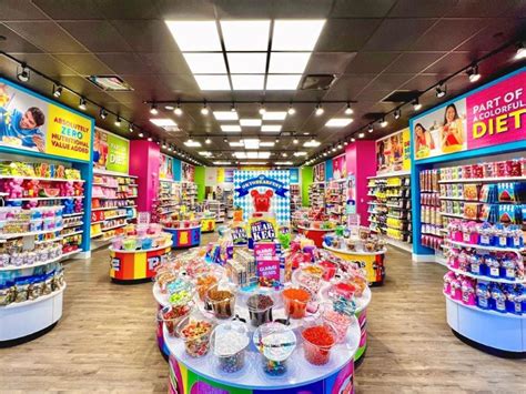 It'sugar - Founded by candy veteran Jeff Rubin in 2006, IT'SUGAR has become one of the largest specialty candy "retailtainers" in the world. with 100 locations throughout the United …