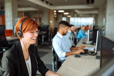 According to the U.S. Bureau of Labor Statistics, the average salary for experienced computer or IT support specialists was $57,910 per year as of May 2021, with the field expected to grow steadily at 9% between 2020 and 2030. .