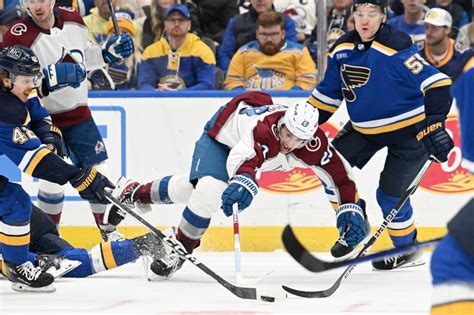 It wasn’t pretty, but Avalanche snaps road losing skid with late Devon Toews goal in St. Louis