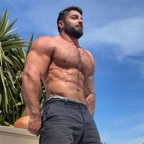 Italian Muscle Men Fucking Hard Bareback