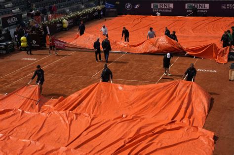 Italian Open organizers promise a retractable roof over the tennis court by 2026