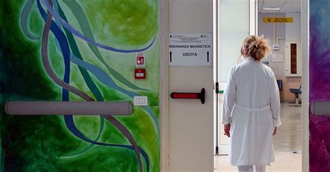 Italian hospitals imported substandard cancer drug not approved in EU