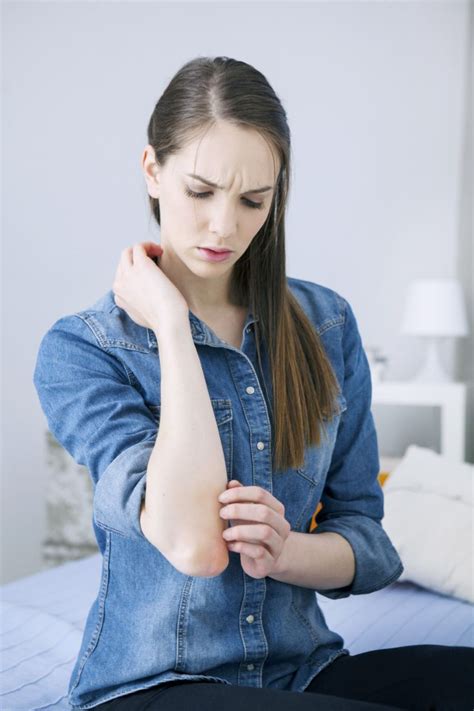 Bumps can appear on the elbow for various reasons, such as skin irritation, arthritis, eczema, or an injury. Bumps on the elbows range in size from small to large, may be hard or soft, and may or .... 