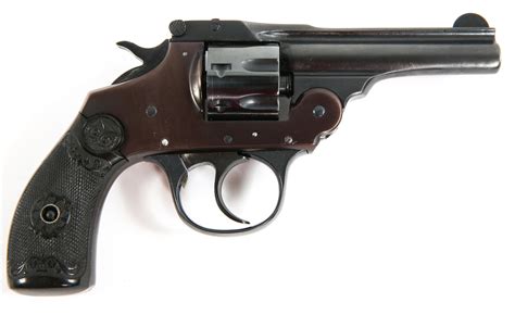 The Iver Johnson TP 22 is a .22lr pistol that is aesthetically similar to the Walter PPK. It features an external safety and makes a great recreational and target shooter. 1-7 round magazine included.