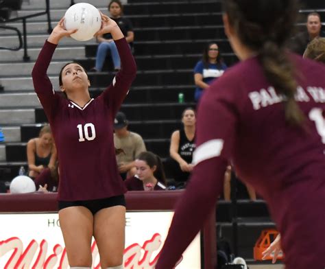 PRINCETON, N.J. – Following the third week of Ivy League play, Harvard’s Ashley Wang (Player) and Ryleigh Patterson (Rookie) earned Ivy League weekly volleyball awards. PLAYER OF THE WEEK. Ashley Wang, Harvard (Sr., S/H – Bolton, Mass.) Led the Crimson to wins over Princeton and Penn. Posted a triple-double against the Tigers with 17 ....