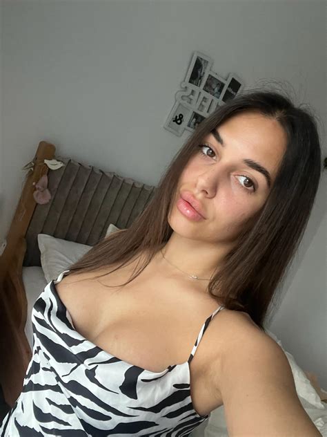 Ivycerrea Leaked PORN 😈 124 Pics