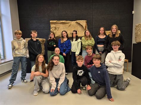 Izel Halı ve Koltuk Yıkama