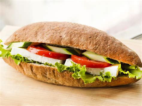 Izmir üçyol kömürde sandviç