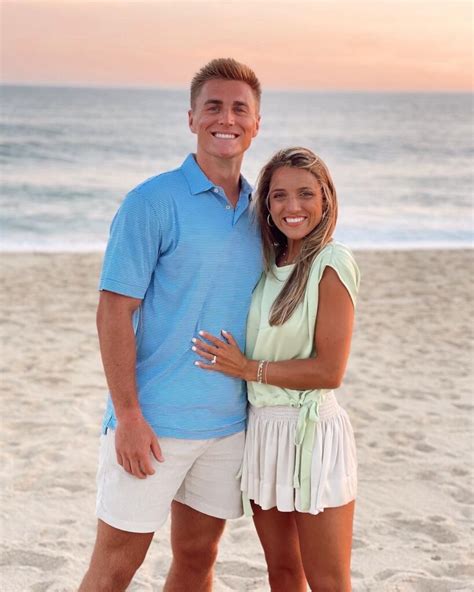 Bo Nix is having the time of his life with his wife, Izzy Nix, as the couple is garnering attention for their adorable snapshots on social media. Ready to turn a new page in his journey after .... 