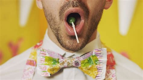 J Pee &ndash; I'm Not Gay Lyrics