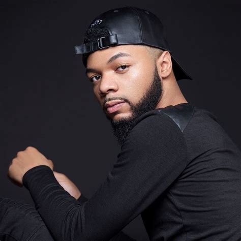 J. howell. Memphis-native singer, J.Howell, immediately captivates his listeners with his bold, refreshing, multi-ranged vocals and undeniable harmonies and melodies. With his groundbreaking single, "Talk ... 