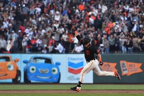 J.D. Davis’ walk-off home run gives SF Giants dramatic victory over Red Sox