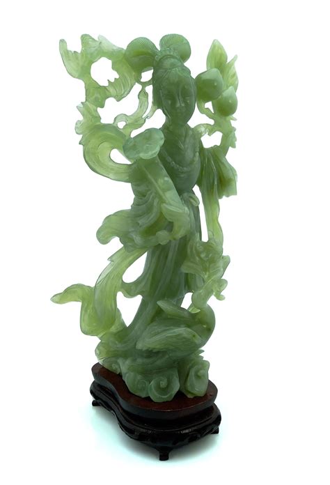 Jade Guanyin Statue - Etsy - muktibox.com