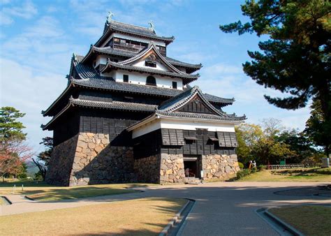 Japanese castle - wintechmobiles.com