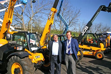 JCB ha un nuovo dealer in Italia: Dalla Vecchia Fabrizio (DVF)