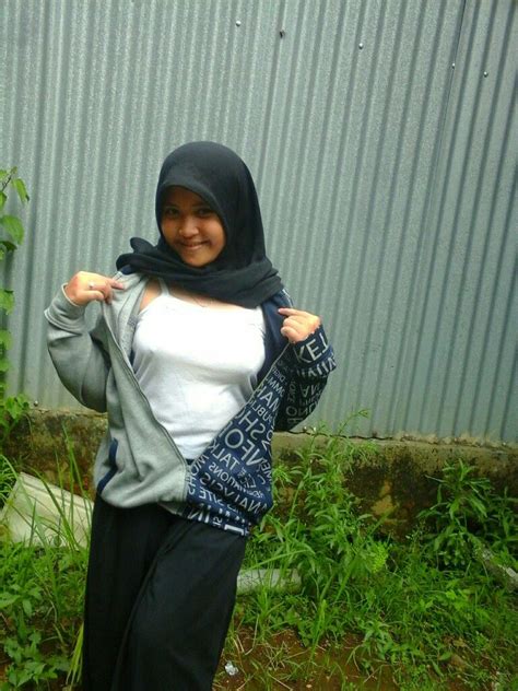JILBAB BUGIL Selebriti bugil & Manfaatkan celana japanese poen di YouPorn Indonesia 2025 konsultan gaya hijab koleksi bocoran terupdate scene beragam image 1