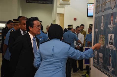 JIPK - Journal of Universitas Airlangga - muktibox.com