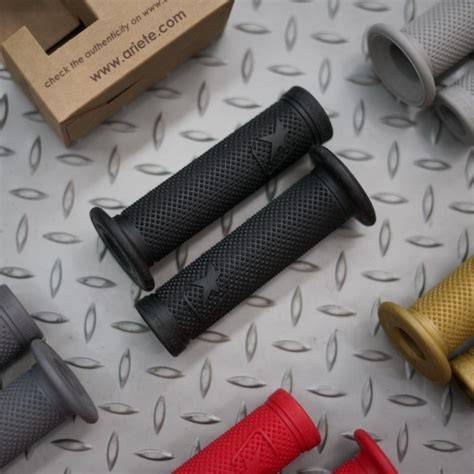 Jual Handgrip Ariete Aries Original Italy 100% Universal Vespa Di ... - raincitystudios.com