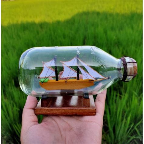 Jual Kapal Pinisi Dalam Botol Murah & Terbaik - muktibox.com