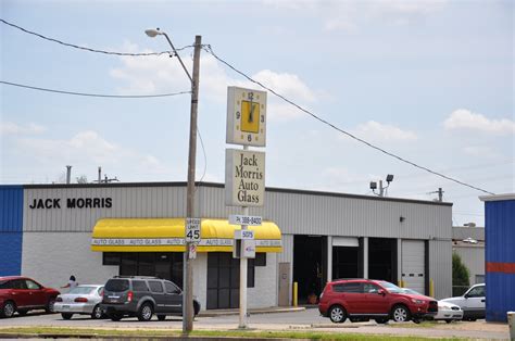 Jack morris auto glass. Jack Morris Auto Glass has been a family owned and operated business since 1951. We have grown to be the Mid-South's largest installer of auto glass and offer either in-shop or mobile service - Photos. 1945 Union Ave, across from WMC-TV - clean, ... 