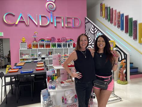 Jackie Sorkin’s Candified In Long Beach Is Candy As Theater