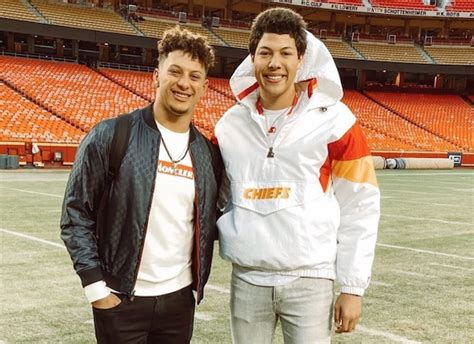 Oct 10, 2022 · Jackson Mahomes. Jackson is the second child of Randi and Pat Sr. He was born on May 15, 2000. The middle child is well-known as a Tik Tok star and has over 998.3K Followers and 35.1 million likes. He is …. 