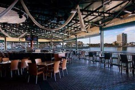 Jacksons tampa. Jackson's Bistro Bar & Sushi opened on Harbour Island in 1997 and is one of the only waterfront venues in Tampa. Because it is locally owned and independently managed, Jackson's can keep up with the demands of an ever-evolving Tampa and deliver the upscale experience and tremendous value that guests demand. Happy hour pricings … 
