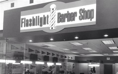 Jacksonville Mall ::: Flashlight Barber Shop