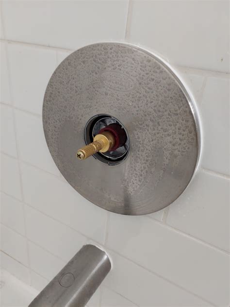 Jacuzzi Duncan tub and shower faucet. How do I adjust the