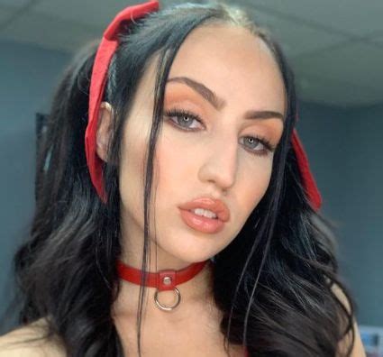 Jade Baker Of Onlyfans Leak