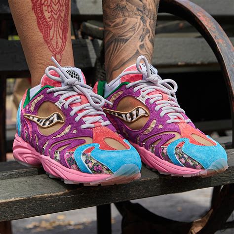 Jae tips saucony. For Jae Tips’ take on the Saucony Grid Azura 2000, the artist brings a blend of premium materials and bold colors that are sure to turn heads. An array of colors take over the model's various suede and mesh panels, with bright blues featured on the toe and heel, purples on the midfoot, and a red and pink combo on the toebox and tongue ... 