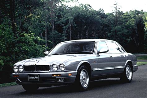 Jaguar sedan xj range year 1995 complete service manual. - Periodico di numismatica e sfragistica per la storia d'italia.