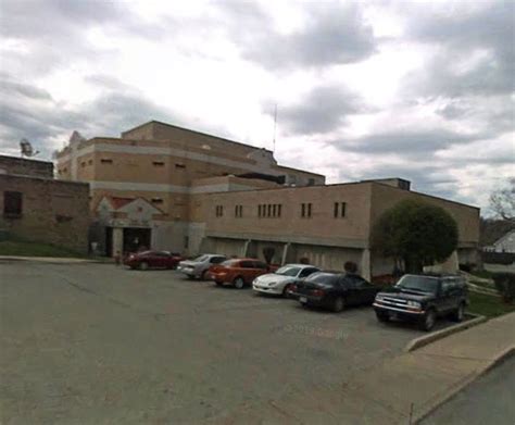 To view current inmates housed at the Kenton County Detention Center, visit JailTracker. To learn more about the Kenton County Detention Center and the Kenton County Jailer, visit their website. The Kenton County Detention Center is located at: 3000 Decker Crane Lane. Covington, Kentucky 41017. Phone: 859-363-2400. Scam Alerts. Vehicle Inspection.