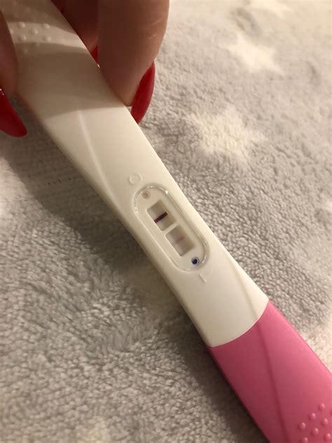 Jak má vypadat pozitivní těhotenský test?