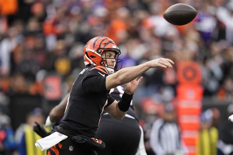 Jake Browning continues hot streak, rallies Bengals to 27-24 win over Vikings in OT