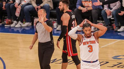 Jalen Brunson scores 38 points, Knicks beat Heat 112-103 in Game 5 to cut deficit to a game