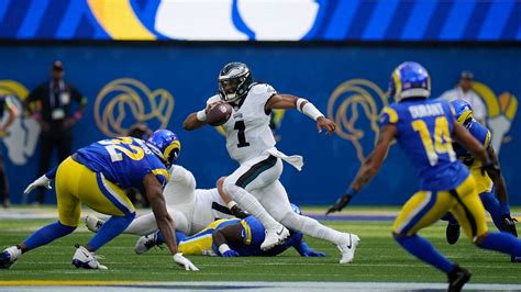 Jalen Hurts finally flashes a breakout run game. The 5-0 Eagles need more of it to stay undefeated