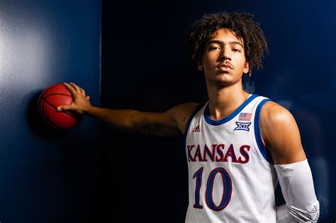 1 – Jalen Wilson – KU’s leading scorer and the Big 12 player of the year did everything he could to carry his team offensively in this one, scoring 24 points on 9-of-19 shooting.. 