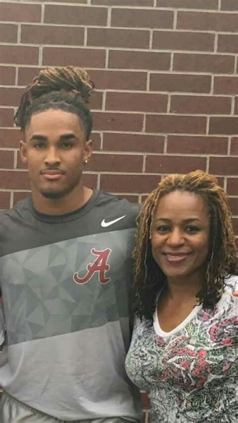 Jalen wilson mom. 17 Mac 2017 ... He goes by D.J., so you don't often see it fully spelled out: DeVante Jaylen Wilson ... But he still fired off some texts to Wilson's mother, ... 