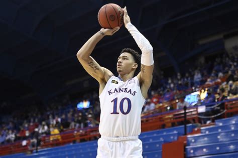 Jalen Wilson, Kansas. Key stats: 14.3 PPG, 8.0 RPG, 23.4 PER. It's been a fall back to earth for Jalen Wilson after a torrid start, as he's averaged just 8.0 points, 5.0 boards and 1.5 assists in .... 