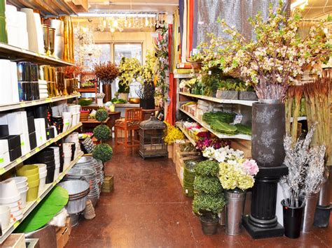 Jan 30, 2020 · At Jamali Garden, we have a large selection of flowers, floral accessories, vases, and other decor items to help you create stunning events and arrangements. Browse our selection of beautiful silk flowers and vases to find what you need for your next event.. 